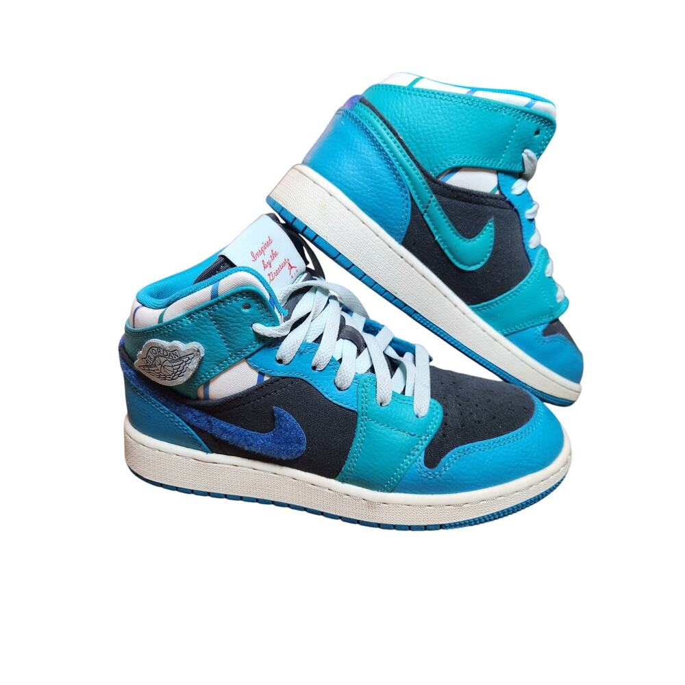 Nike Air Jordan size 5Y/Anthracite glacier blue/EUC